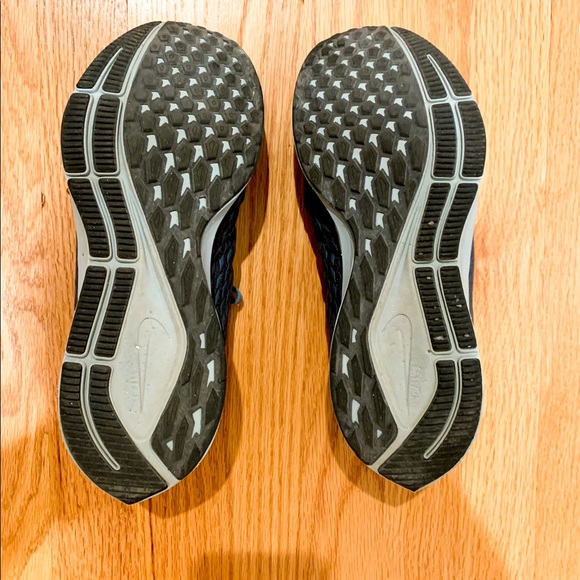 Women’s Nike Air Zoom Pegasus 35 Premium - Picture 5 of 5